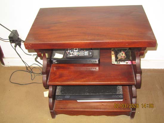 MESINHA MADEIRA 3 ANDARES