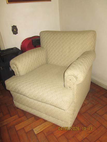 SOFA E POLTRONAS BRACO BEGE
