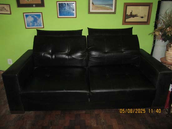 SOFA COURO PRETO CHAISE LONG