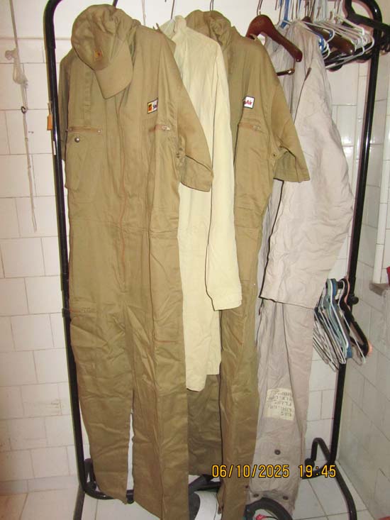 ROUPAS E SAPATOS