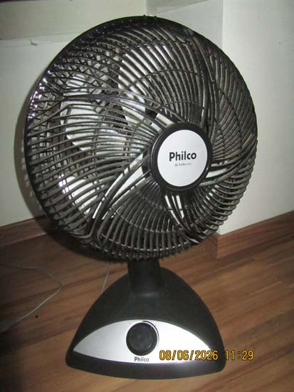 AR CONDICIONADO E VENTILADOR