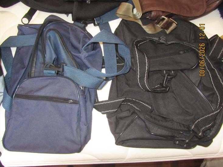 ROUPAS SAPATOS E BOLSAS