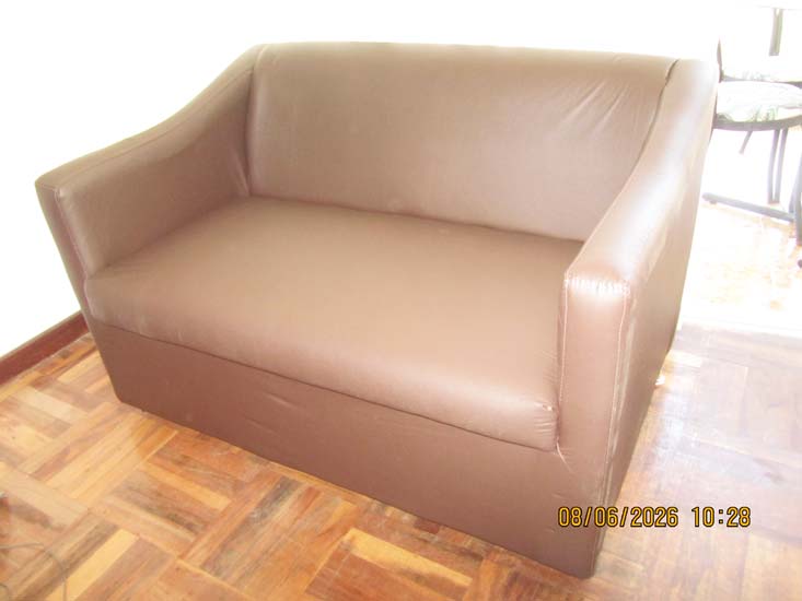 SOFA NAMORADEIRA