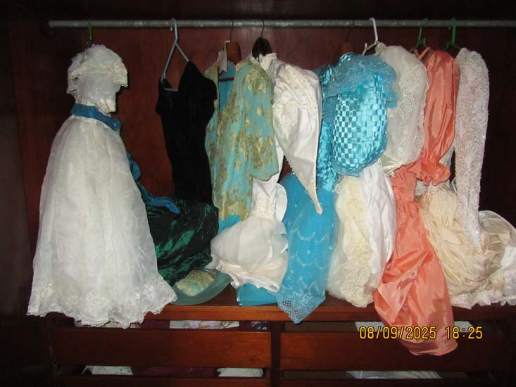 ROUPAS VARIADAS