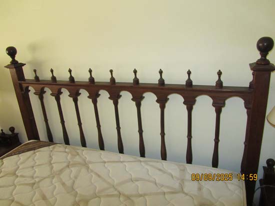 CAMA DE MADEIRA