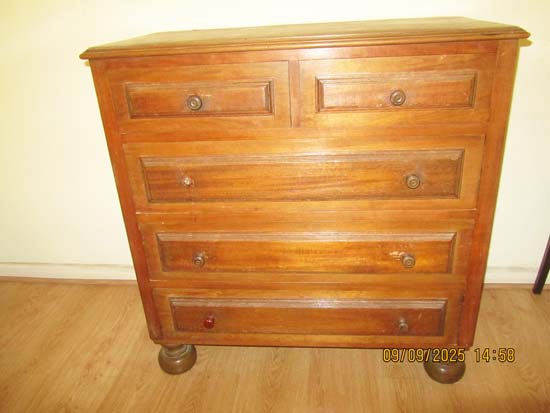 COMODA MADEIRA 5 GAVETAS