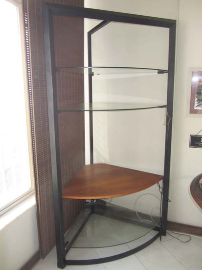 ESTANTE DE CANTO METAL MADEIRA