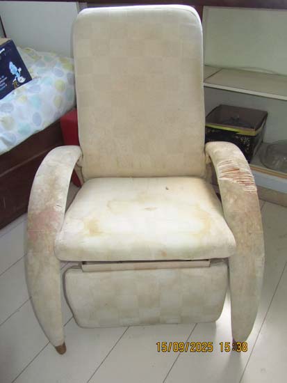 POLTRONA ESPREGUICADEIRA