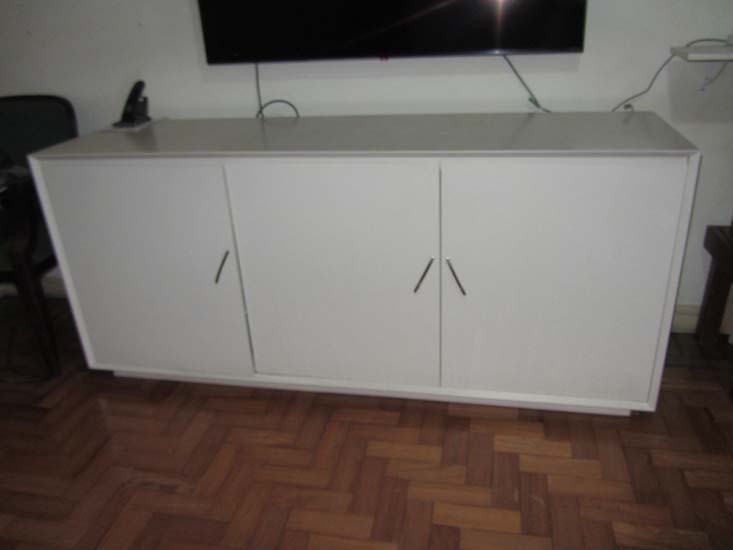 BUFFET MADEIRA BRANCO