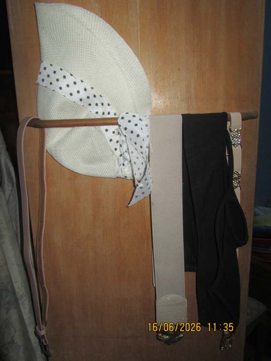 ROUPAS SAPATOS BIJUS E BOLSAS