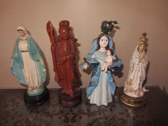 ESCULTURAS E ESTATUETAS