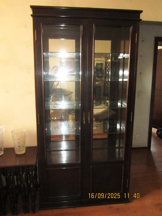 ARMARIO VITRINE MADEIRA VIDRO ESPELHO
