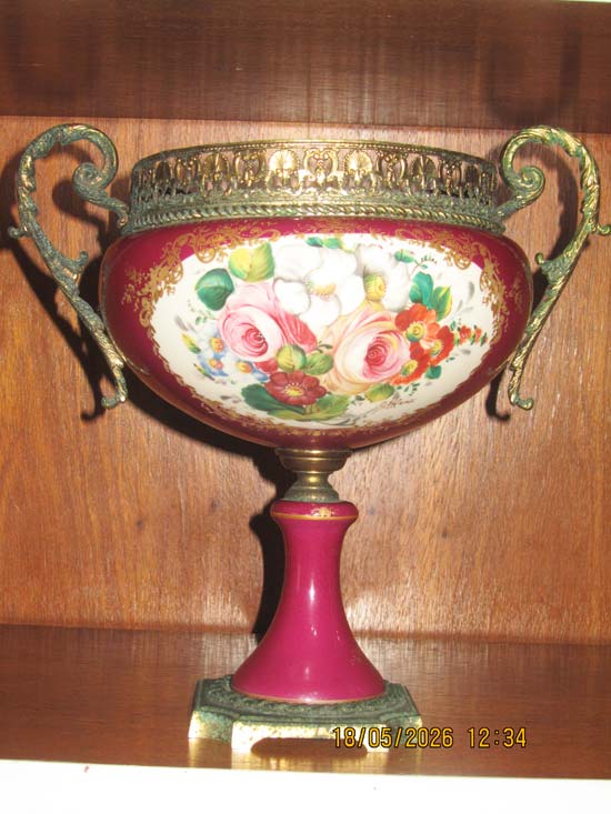 PORCELANAS E CERAMICAS