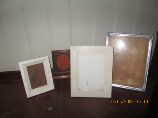 QUADROS E GRAVURAS