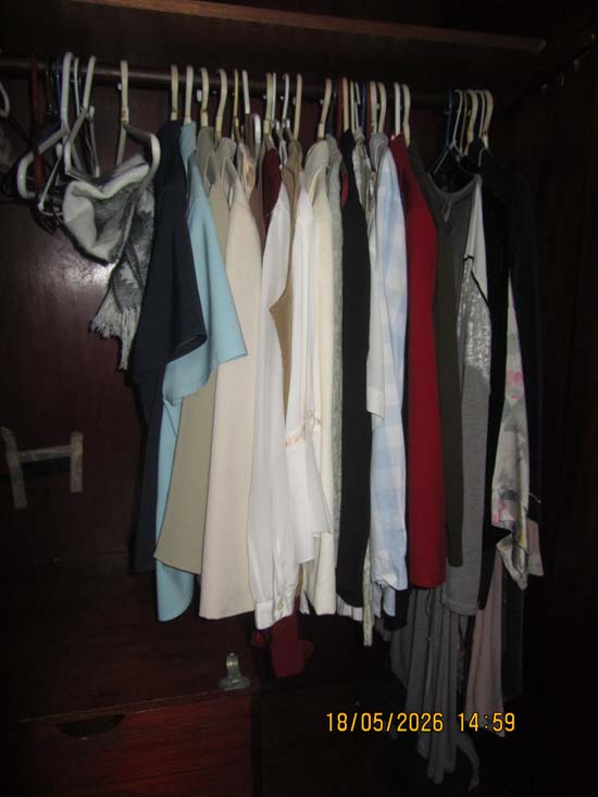 ROUPAS E BOLSAS