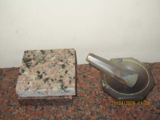 ESCULTURAS E ESTATUETAS