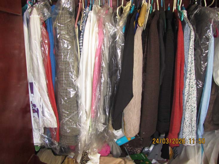 ROUPAS SAPATOS BOLSAS E BIJUS