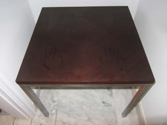 MESA LATERAL CROMADA MADEIRA