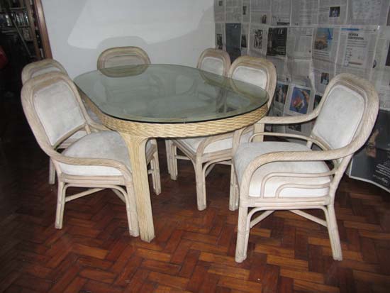 CONJUNTO MESA E CADEIRAS VIME