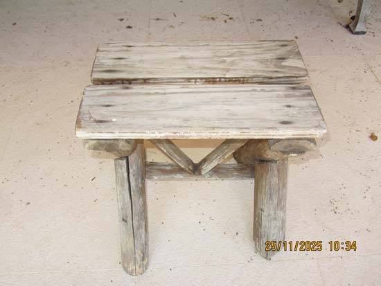 MESA BAR MOSAICO E 4 BANCOS MADEIRA