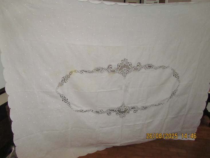 CAMA MESA E BANHO