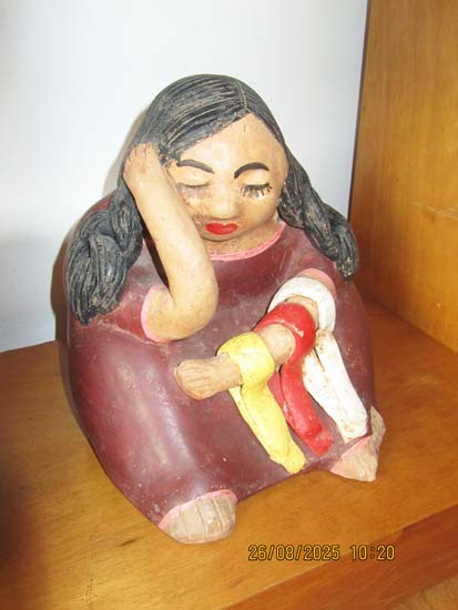 ESCULTURAS E ESTATUETAS