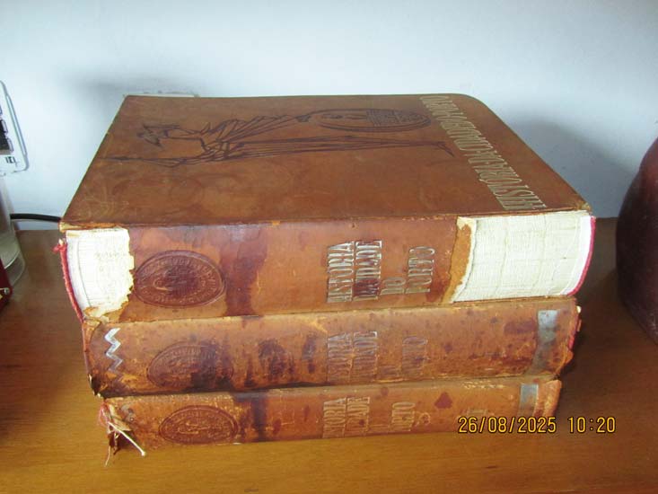 LIVROS E REVISTAS