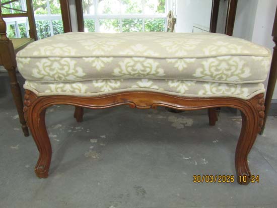 BANQUETA PUFF MADEIRA