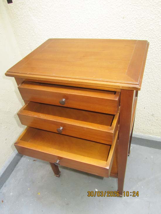 MESINHA MINI GAVETEIRO MADEIRA