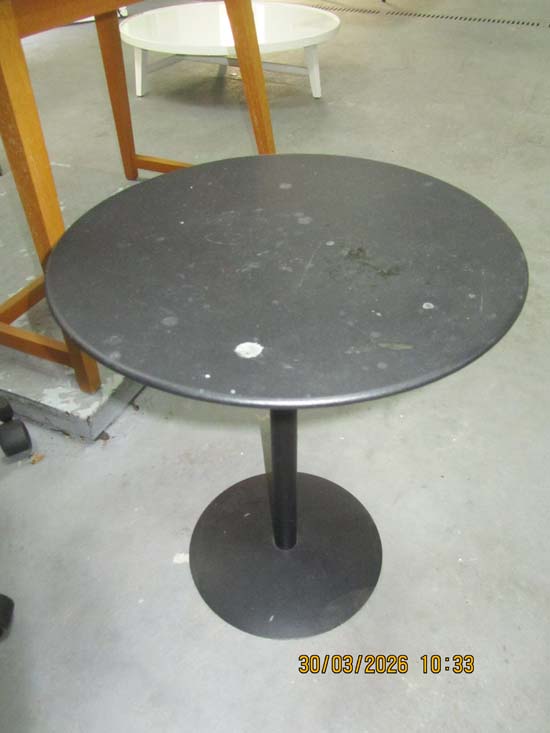 MESINHA PRETA METAL REDONDA