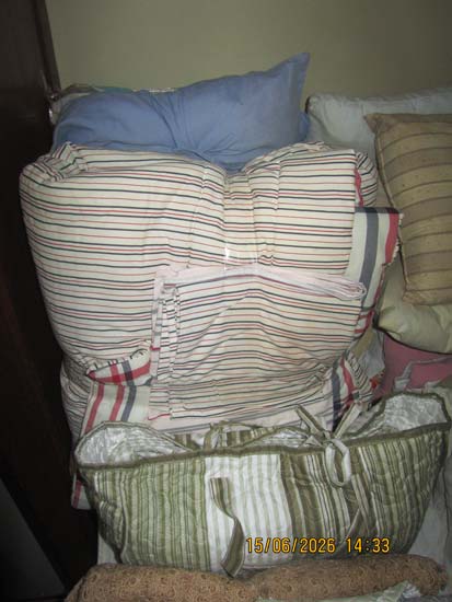 CAMA MESA E BANHO
