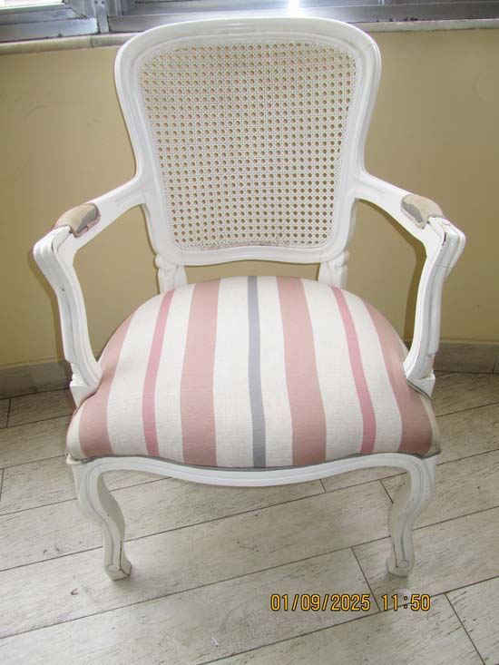 POLTRONA BRACO MADEIRA BRANCA