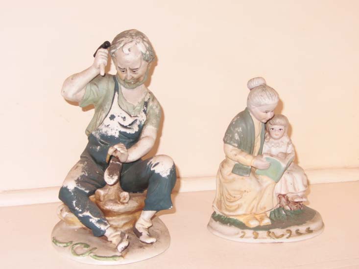 ESCULTURAS E ESTATUETAS