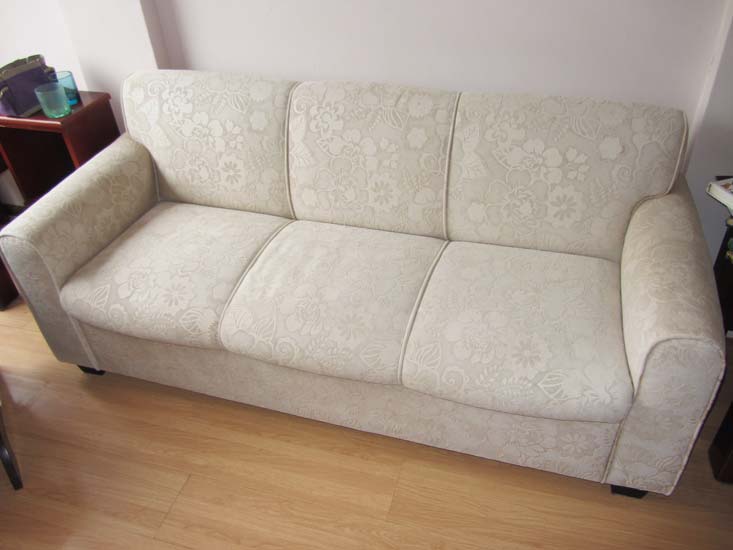 SOFA 3 LUGARES BEGE
