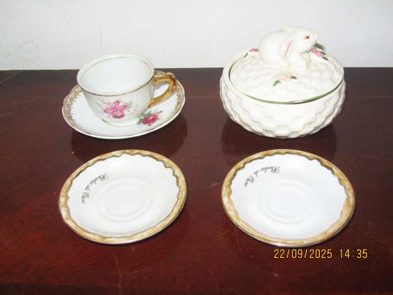 PORCELANAS E CERAMICAS