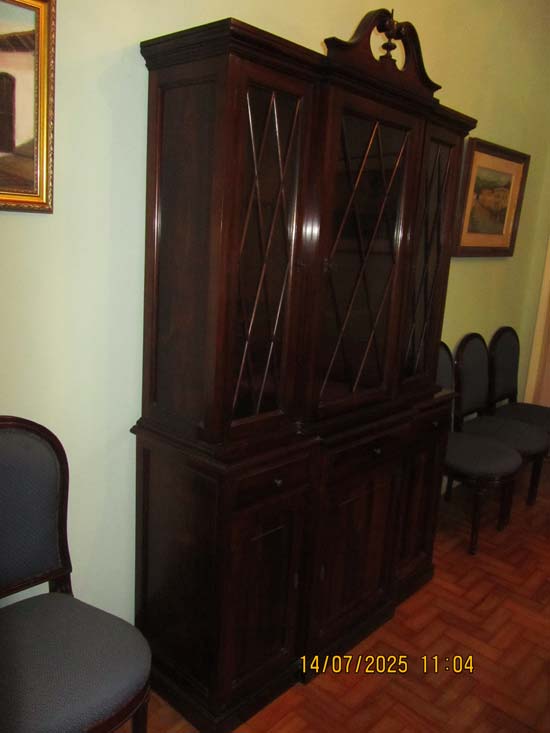 ARMARIO LOUCEIRO VITRINE