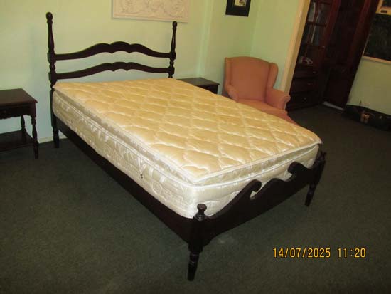 CAMA CASAL MADEIRA E COLCHAO