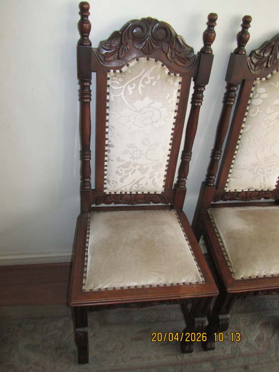 CADEIRAS MADEIRA ENTALHE