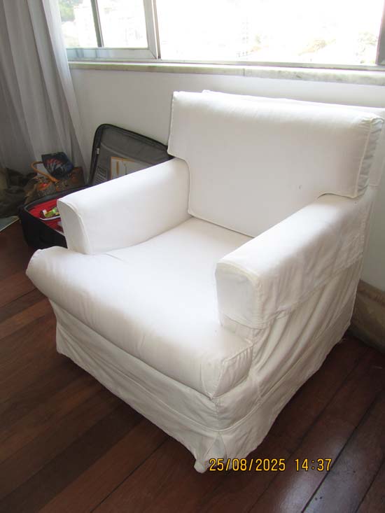 POLTRONAS BRACO BRANCAS