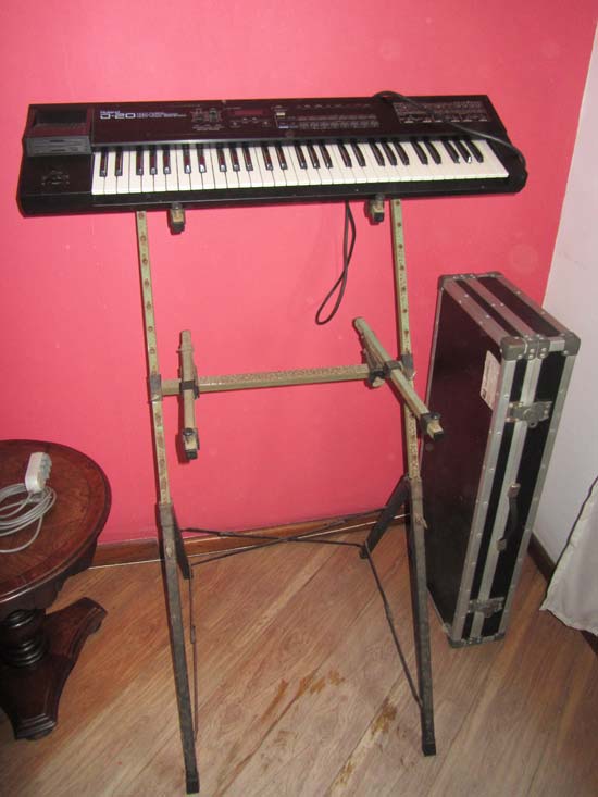 EQUIPAMENTOS MUSICAIS