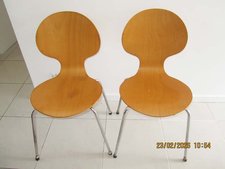 CADEIRAS FORMIGA MADEIRA