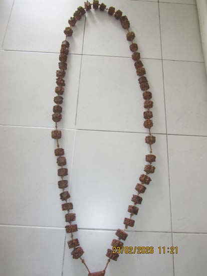 ESCULTURAS E ESTATUETAS