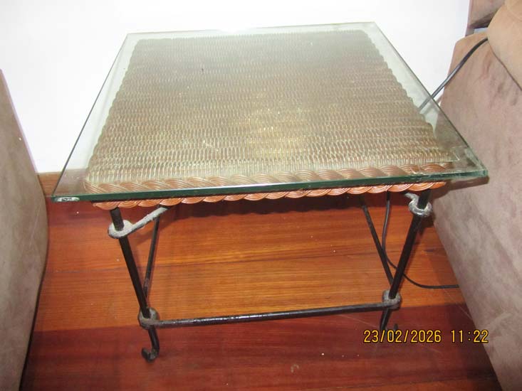 MESA LATERAL FERRO VIME VIDRO