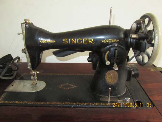 MAQUINA COSTURA SINGER