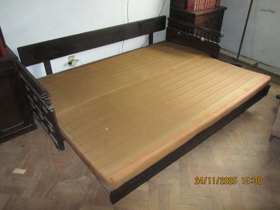 SOFA CAMA CASAL MADEIRA COURO