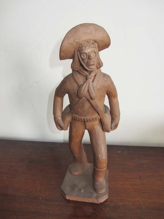 ESCULTURAS E ESTATUETAS