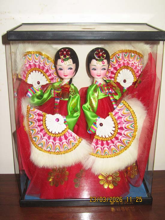 ESCULTURAS E ESTATUETAS