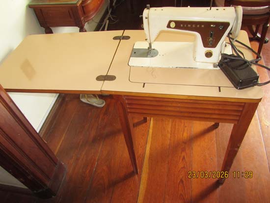 MAQUINA COSTURA SINGER