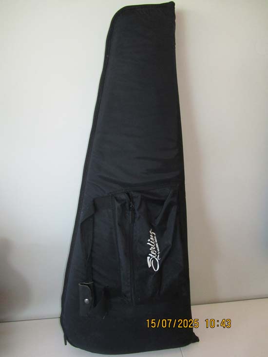 GUITARRA STERLING