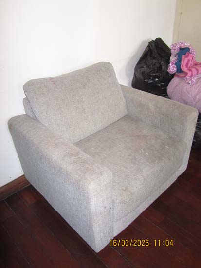 POLTRONA BRACO CINZA